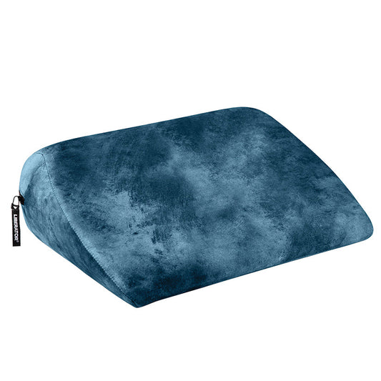 The Liberator Jaz Ibiza Collection Ocean Blue is a versatile and stylish intimate accessory designed for comfort and support during intimate activities. Made with high-quality materials, it offers ergonomic angles and is easy to clean and store. Add eleg..